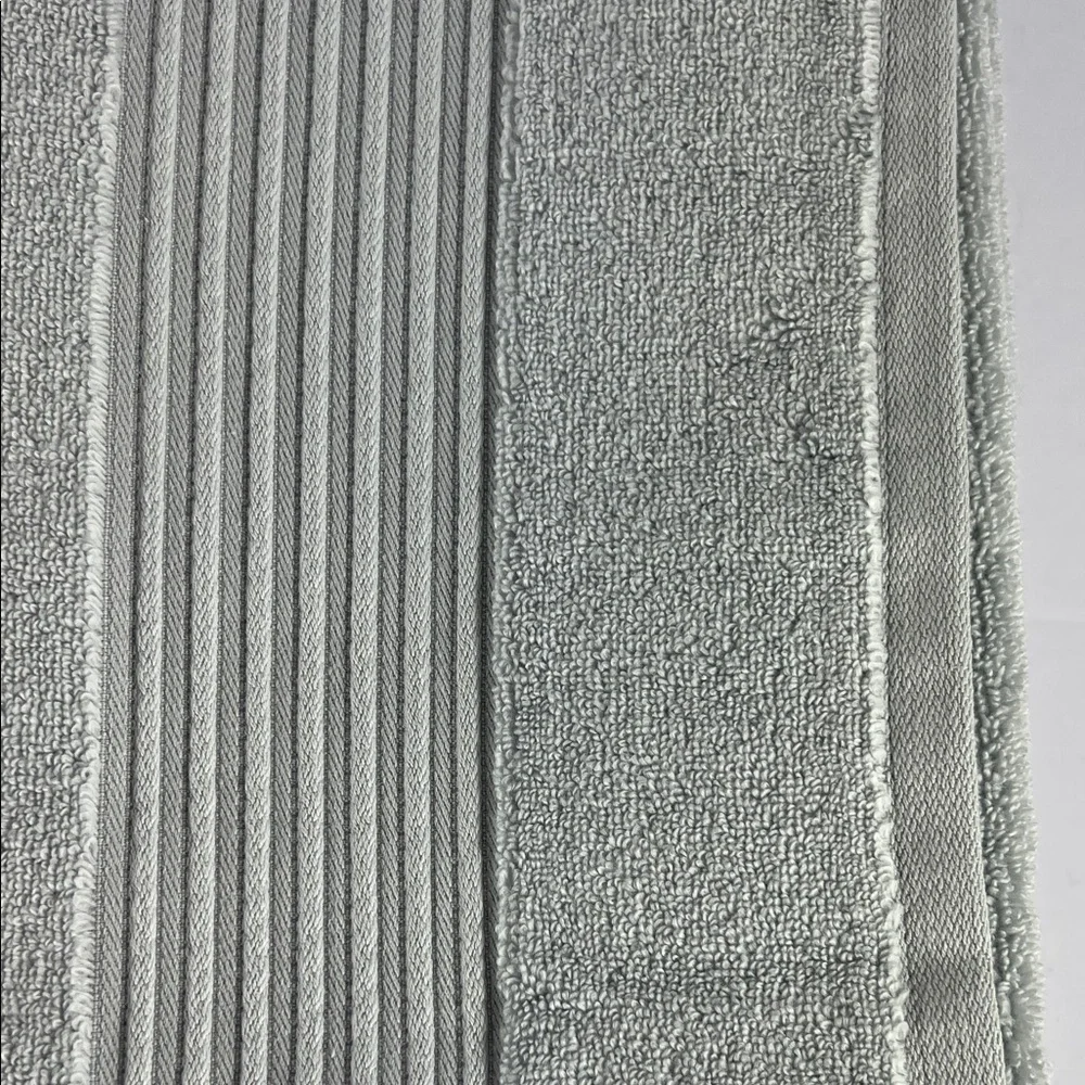 Kate Spade New York Light Blue Bath Towel Set Luxury Cotton Plush Set of 2 NEW
